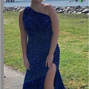 Berlinnova blue sequin prom dress size 2